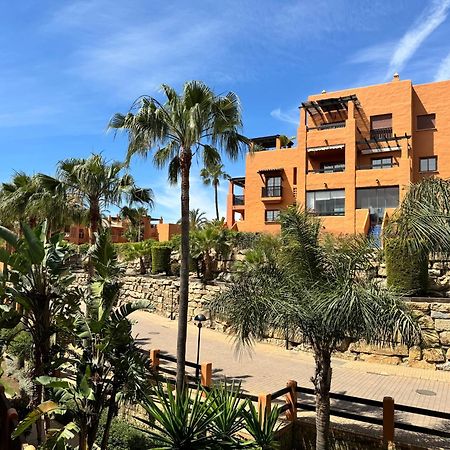 Piso De Lujo Totalmente Equipado A Estrenar Para 6 Estepona Dış mekan fotoğraf